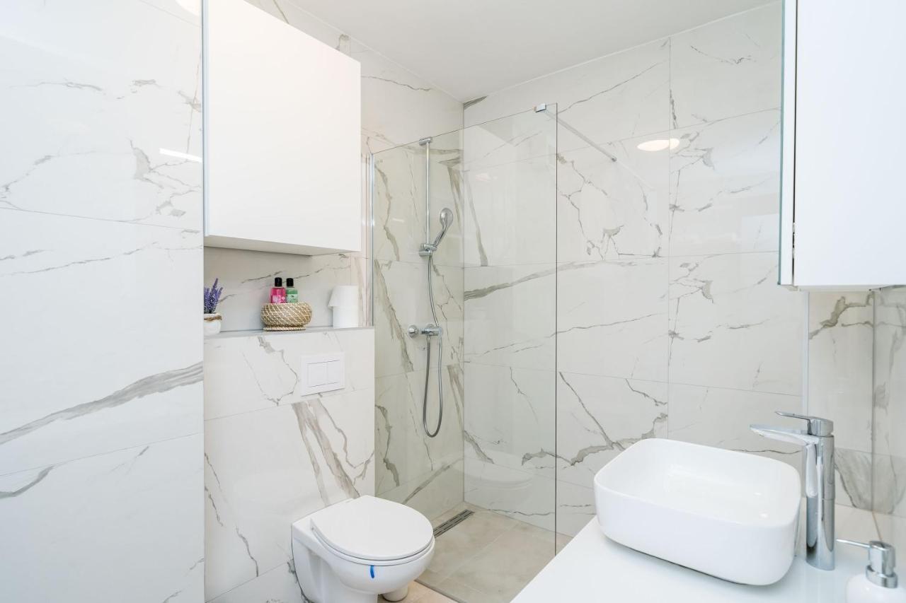 Apartment Nava - New And Spacious Gem - Free Parking Dubrovnik Exterior photo